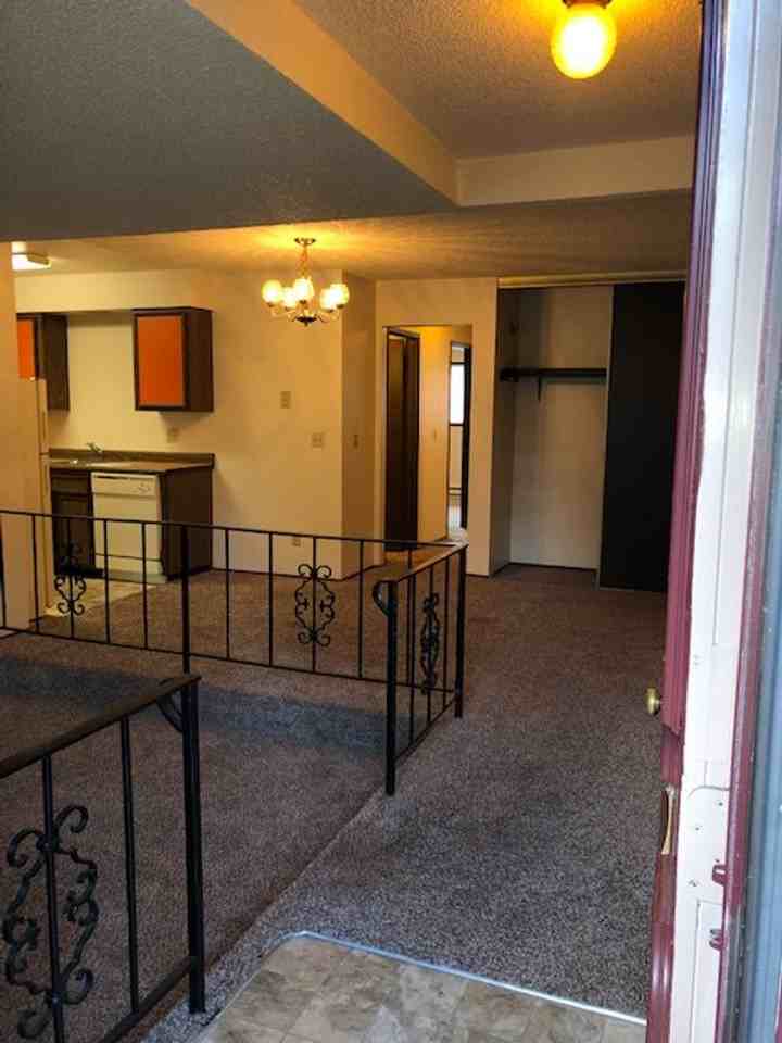 Monteclair - Photo 3 of 25