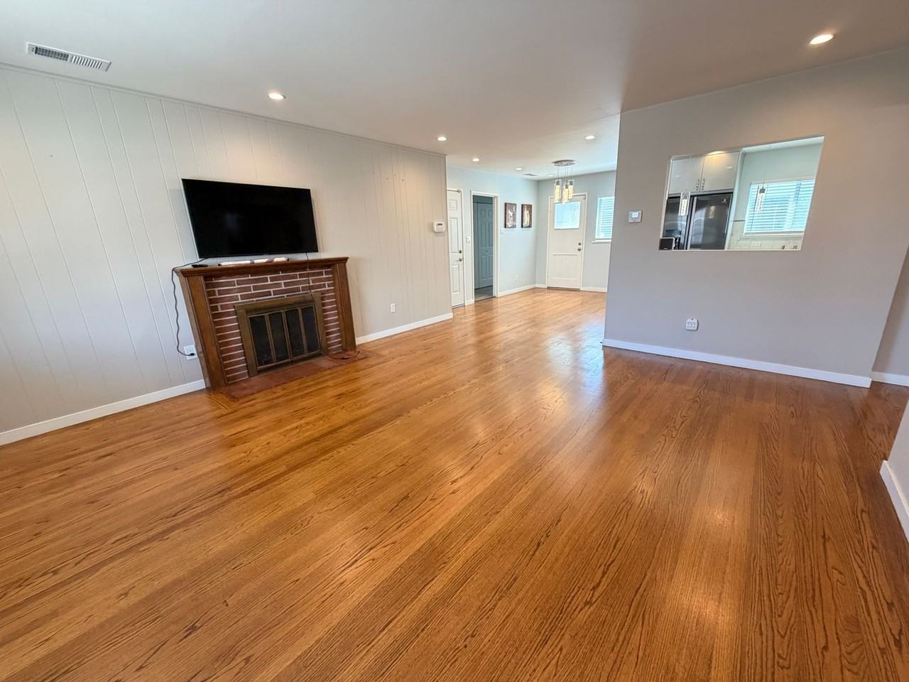 946 Hohener Ave - Photo 3 of 24