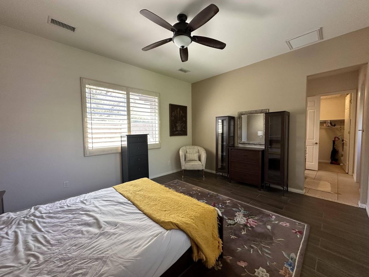 12 Buckingham Way - Photo 4 of 7