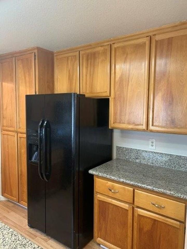 8228 Bluehaven Ct - Photo 6 of 23