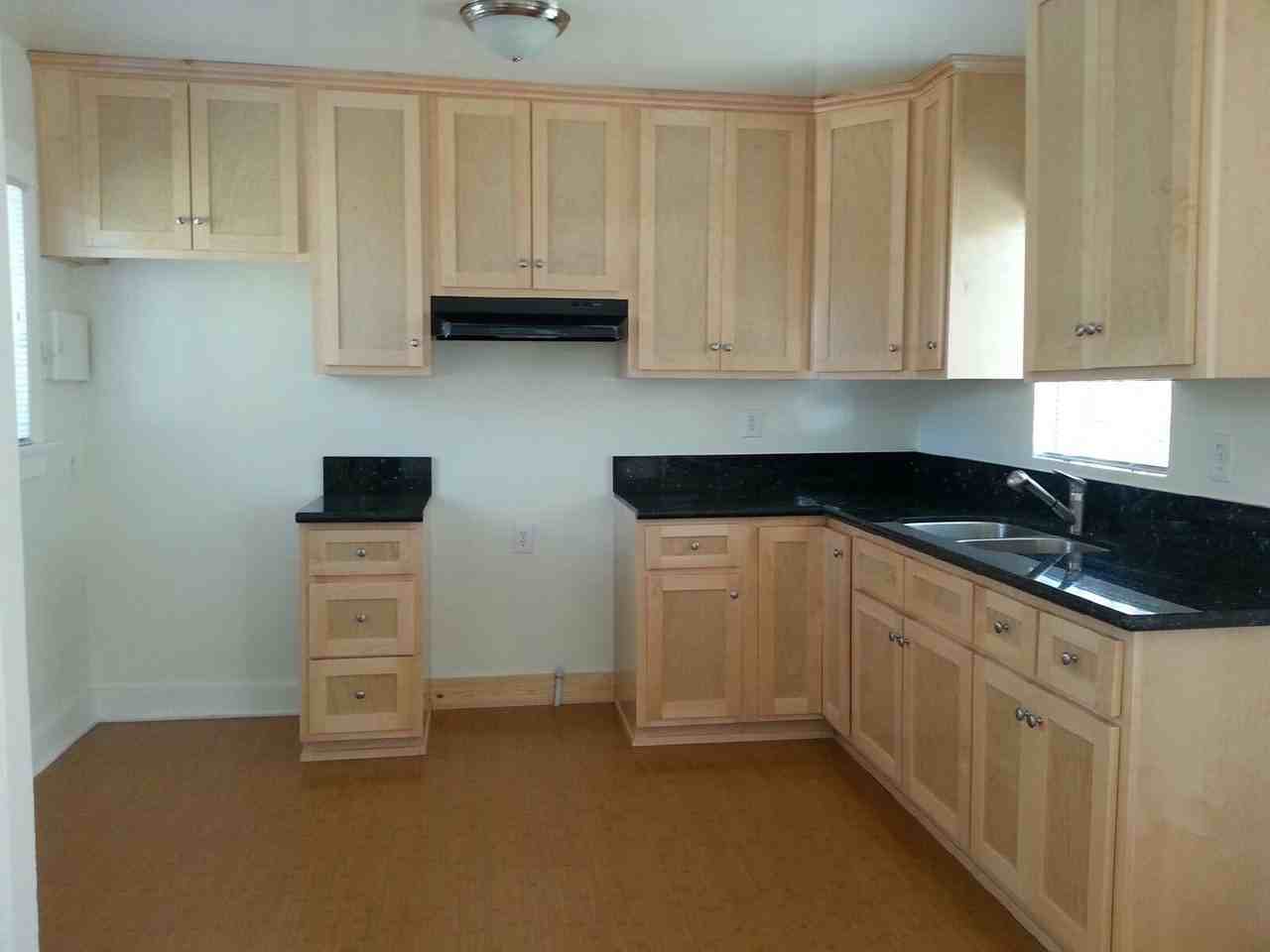 1155 Ravenna Ave Apt C - Photo 4 of 11