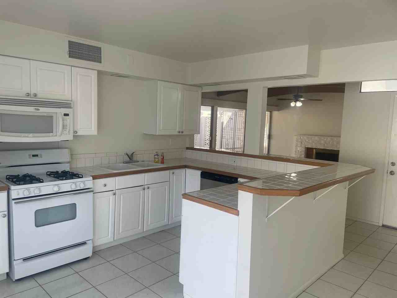 2630 N Biskra Rd - Photo 5 of 10