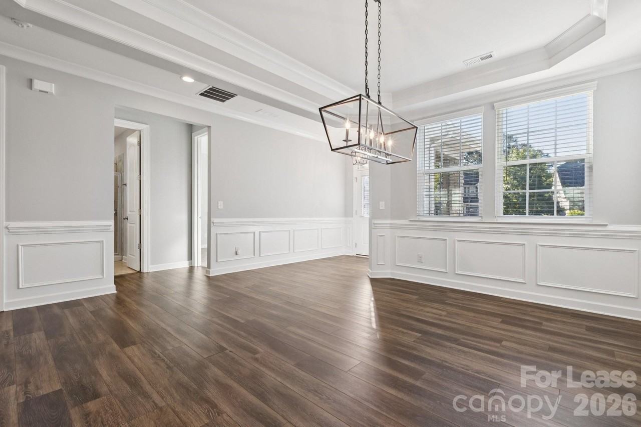 15311 Red Canoe Way - Photo 3 of 45