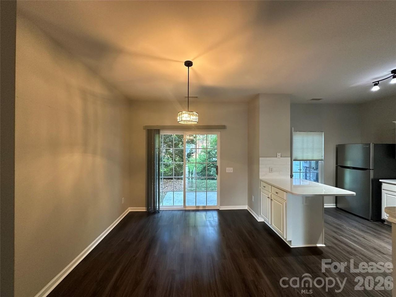 6613 Rothchild Dr - Photo 2 of 10