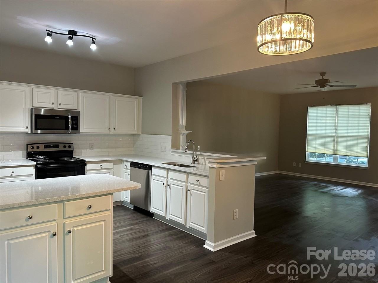 6613 Rothchild Dr - Photo 6 of 10