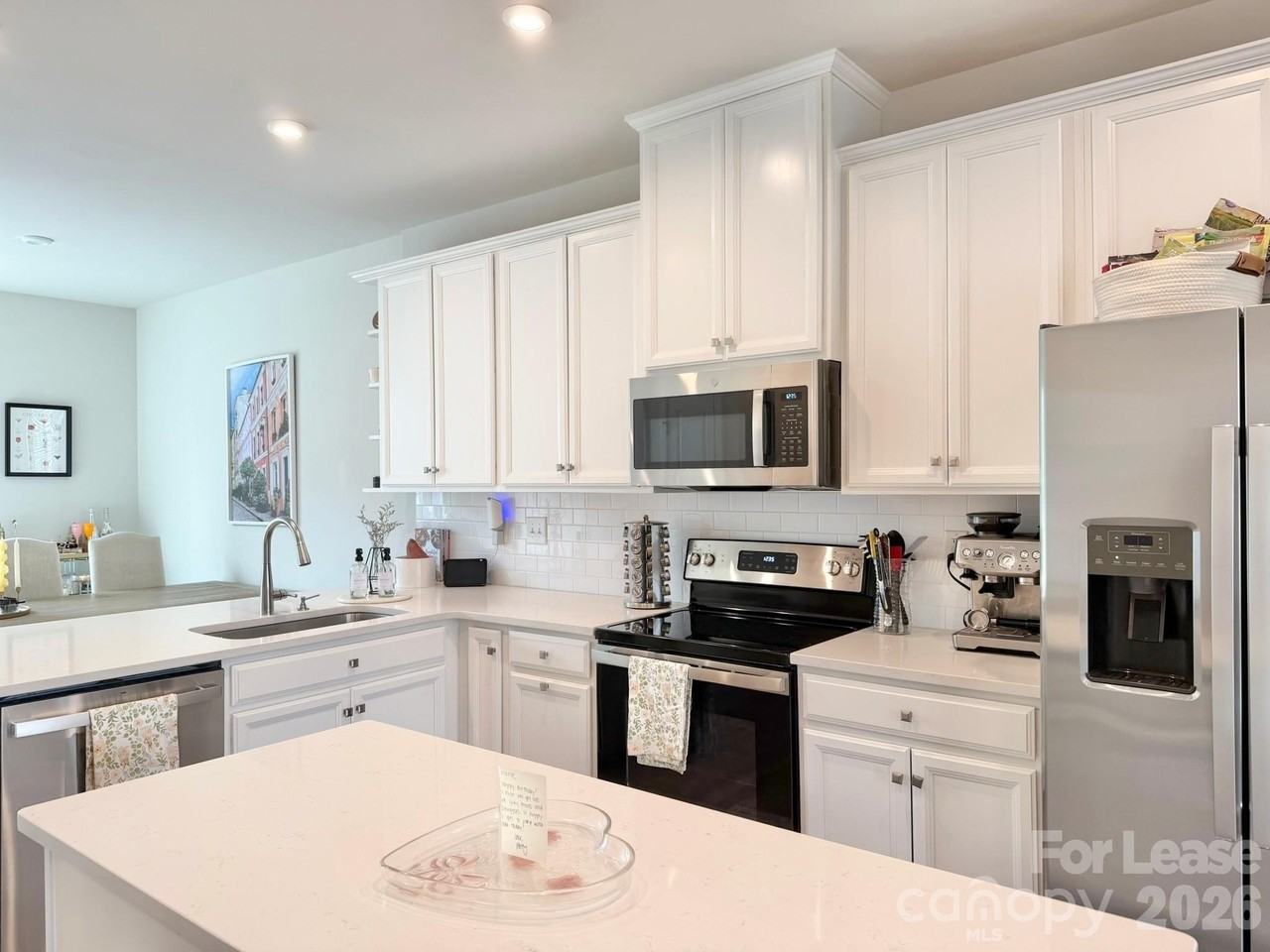 3735 S Tryon St - Photo 7 of 34