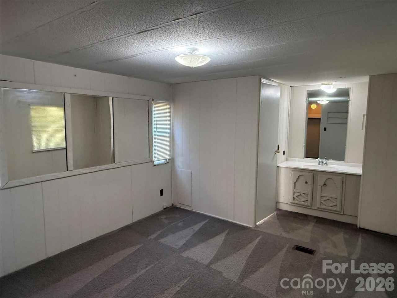 6143 Glenn Teague Rd - Photo 6 of 12