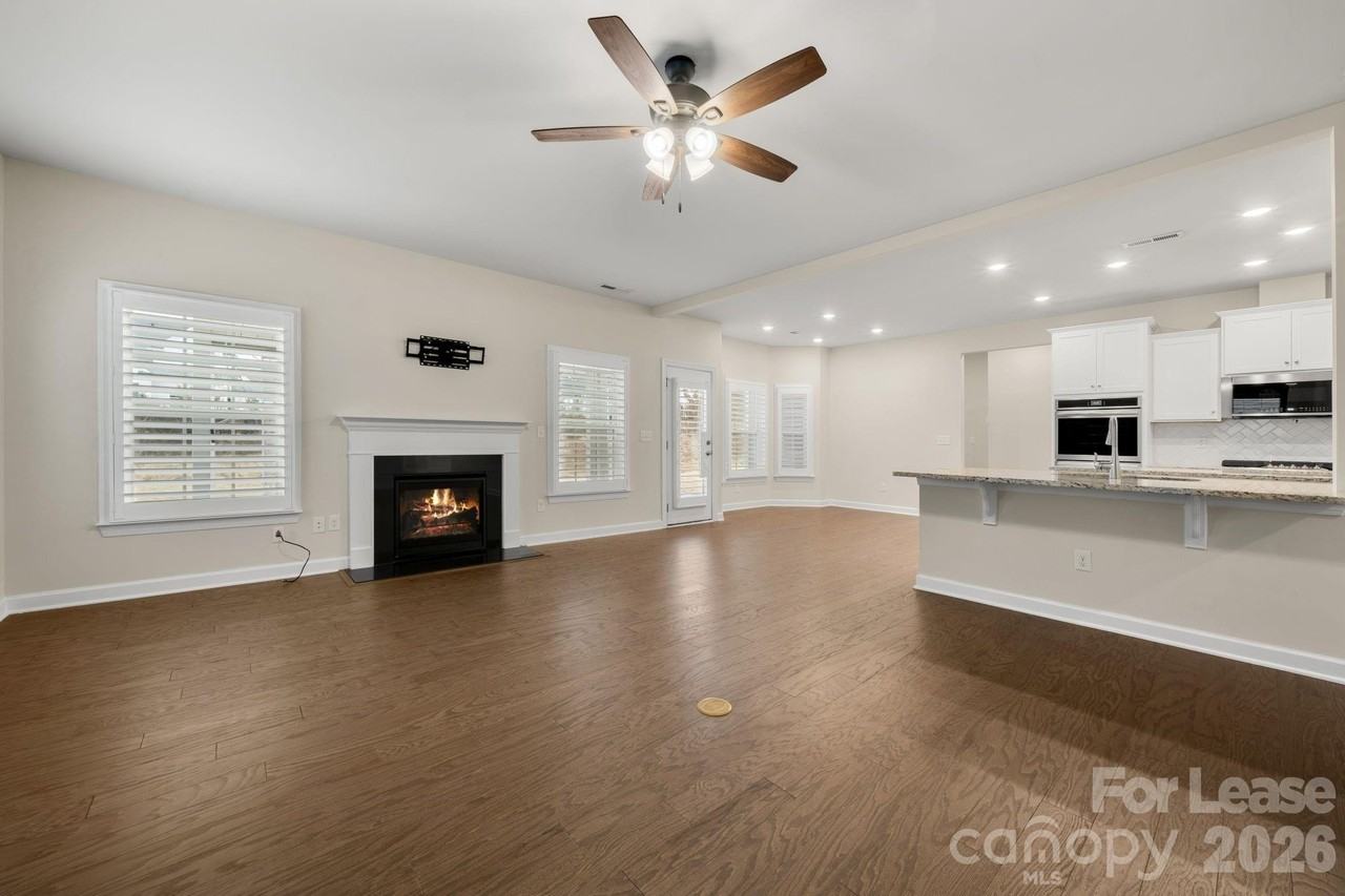 17019 River Race Dr - Photo 6 of 42