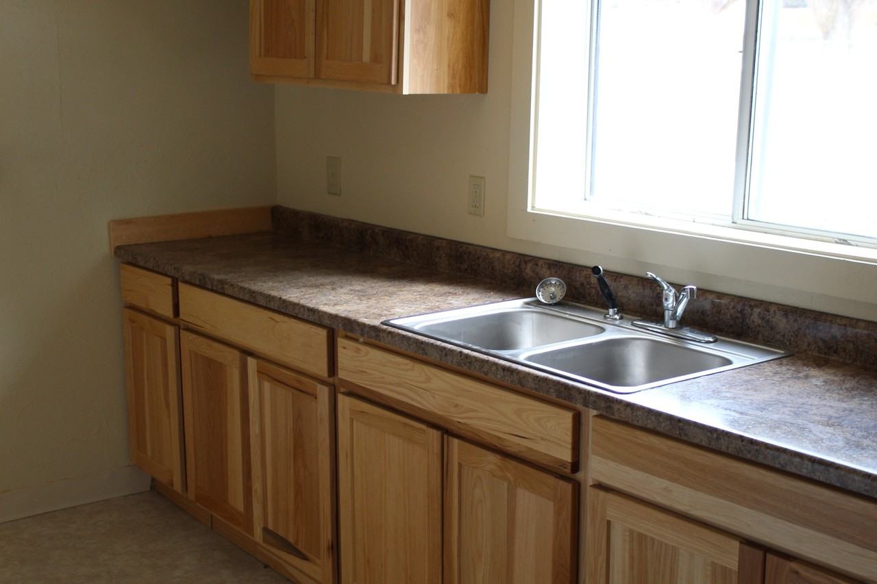 1865 1/2 Hope St - Photo 6 of 7