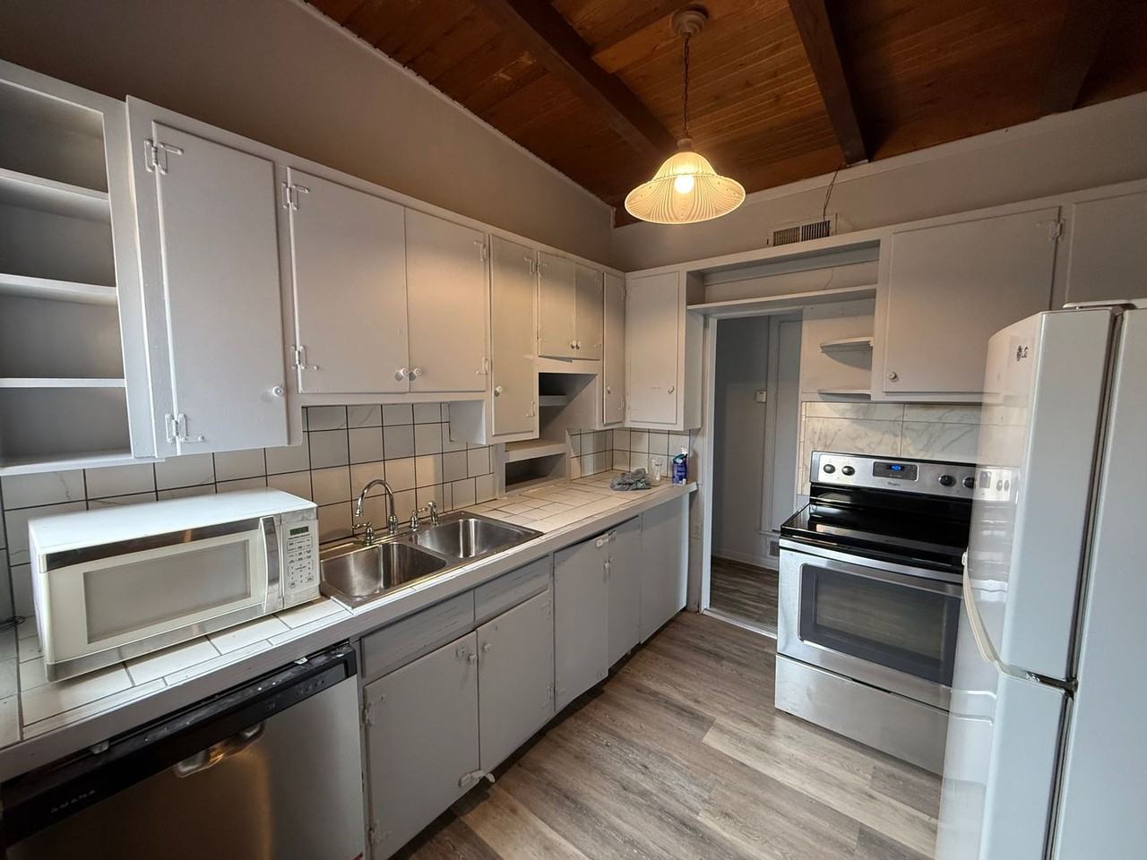 2616 Sheldon St - Photo 6 of 17