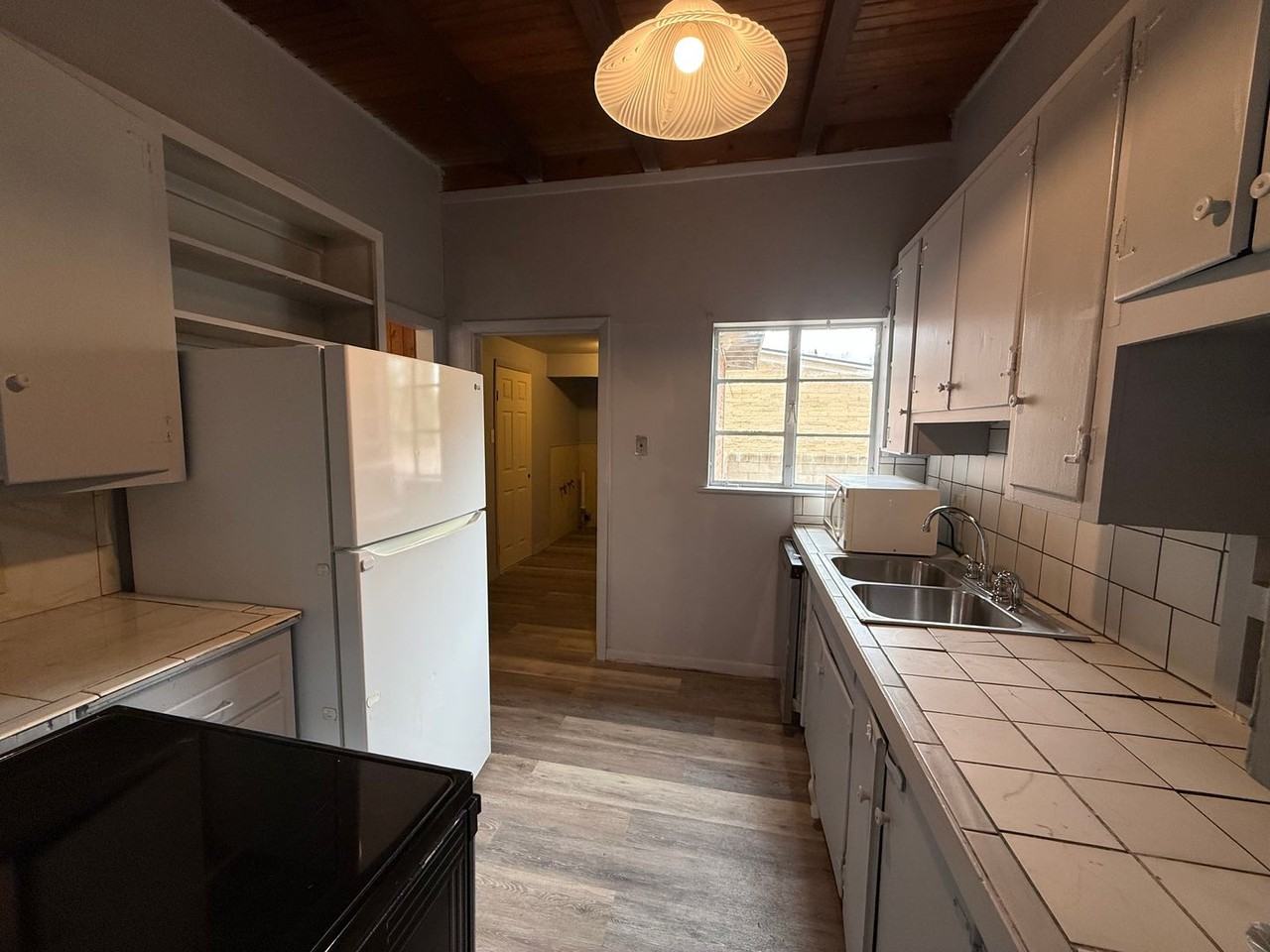 2616 Sheldon St - Photo 7 of 17