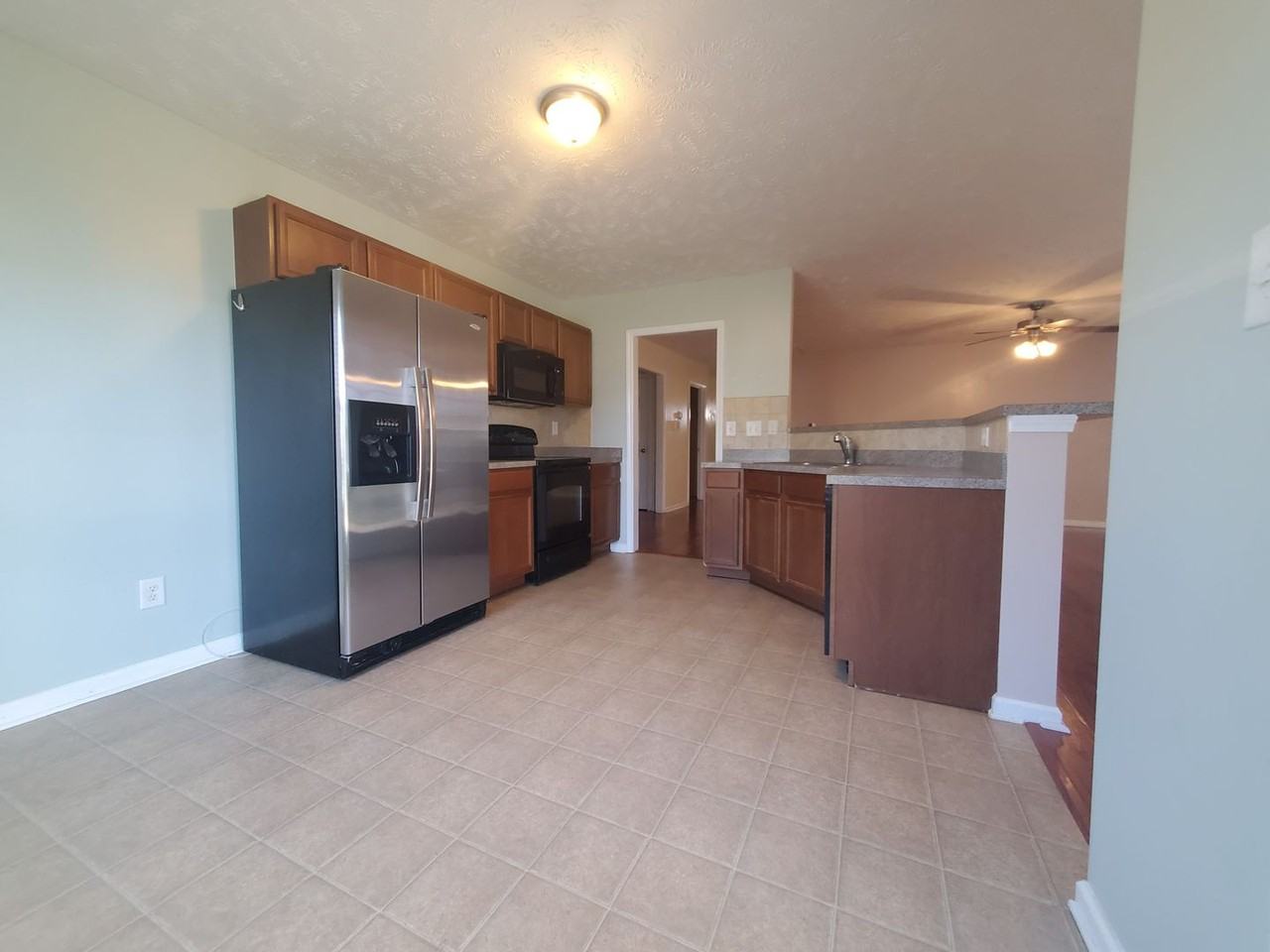 153 Scanner Ct - Photo 3 of 11
