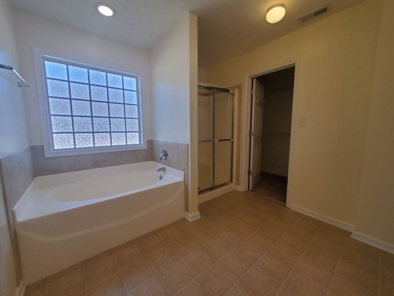 153 Scanner Ct - Photo 6 of 11