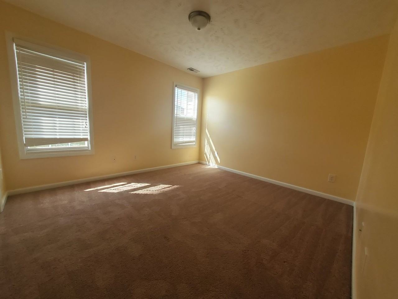 153 Scanner Ct - Photo 7 of 11