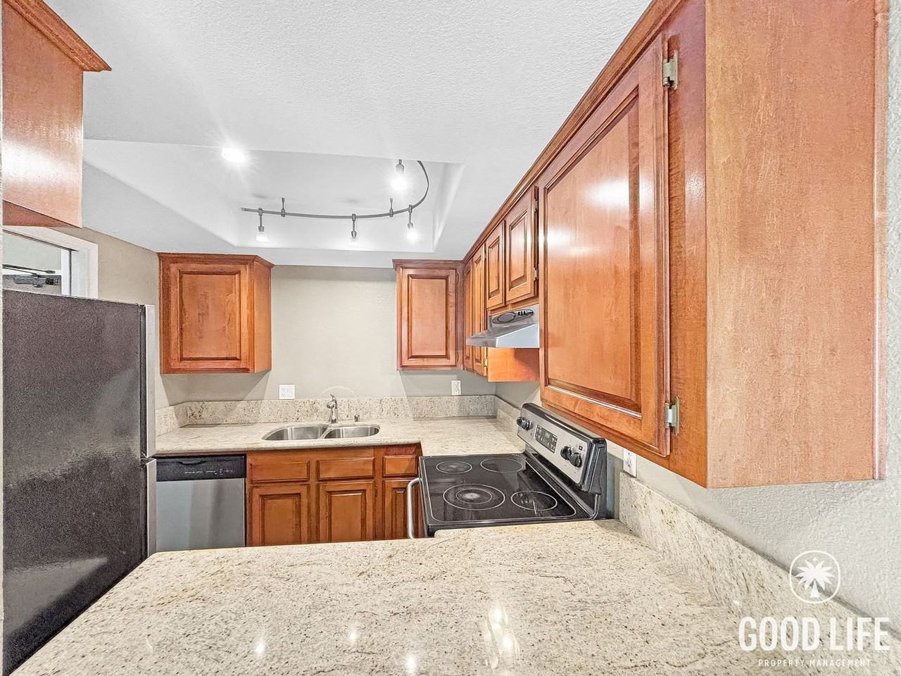 1650 8th Ave #211 - Photo 3 of 23