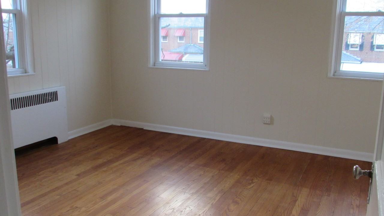 4611 Harcourt Rd - Photo 6 of 16
