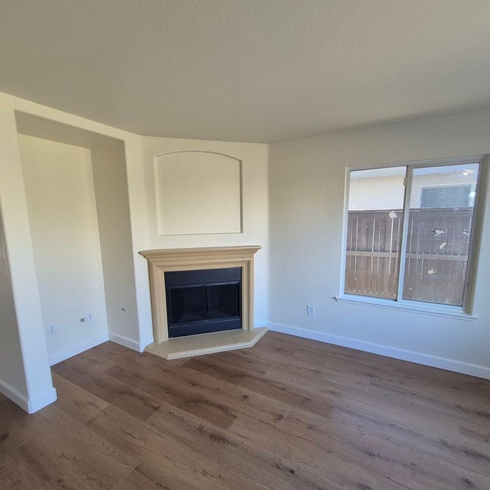 5317 Buckwood Way - Photo 2 of 17