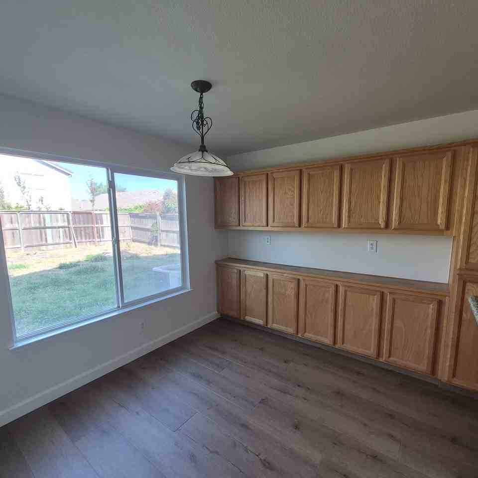 5317 Buckwood Way - Photo 4 of 17