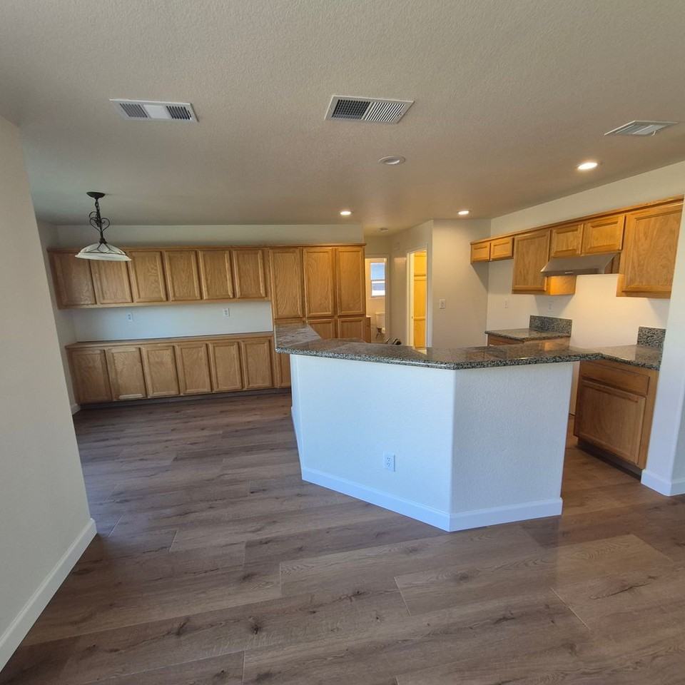 5317 Buckwood Way - Photo 7 of 17