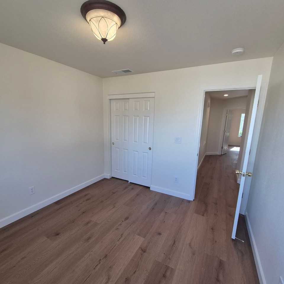 5317 Buckwood Way - Photo 5 of 47