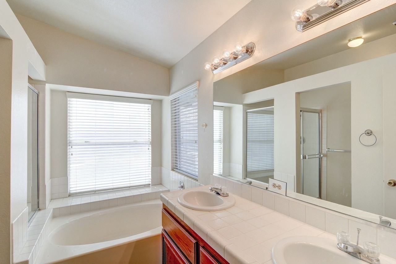 217 S White Cloud Cir - Photo 6 of 16