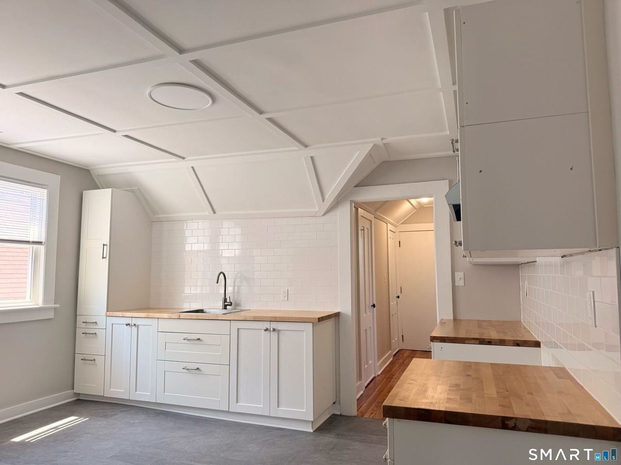 72 N Whittlesey Ave #3 - Photo 2 of 9