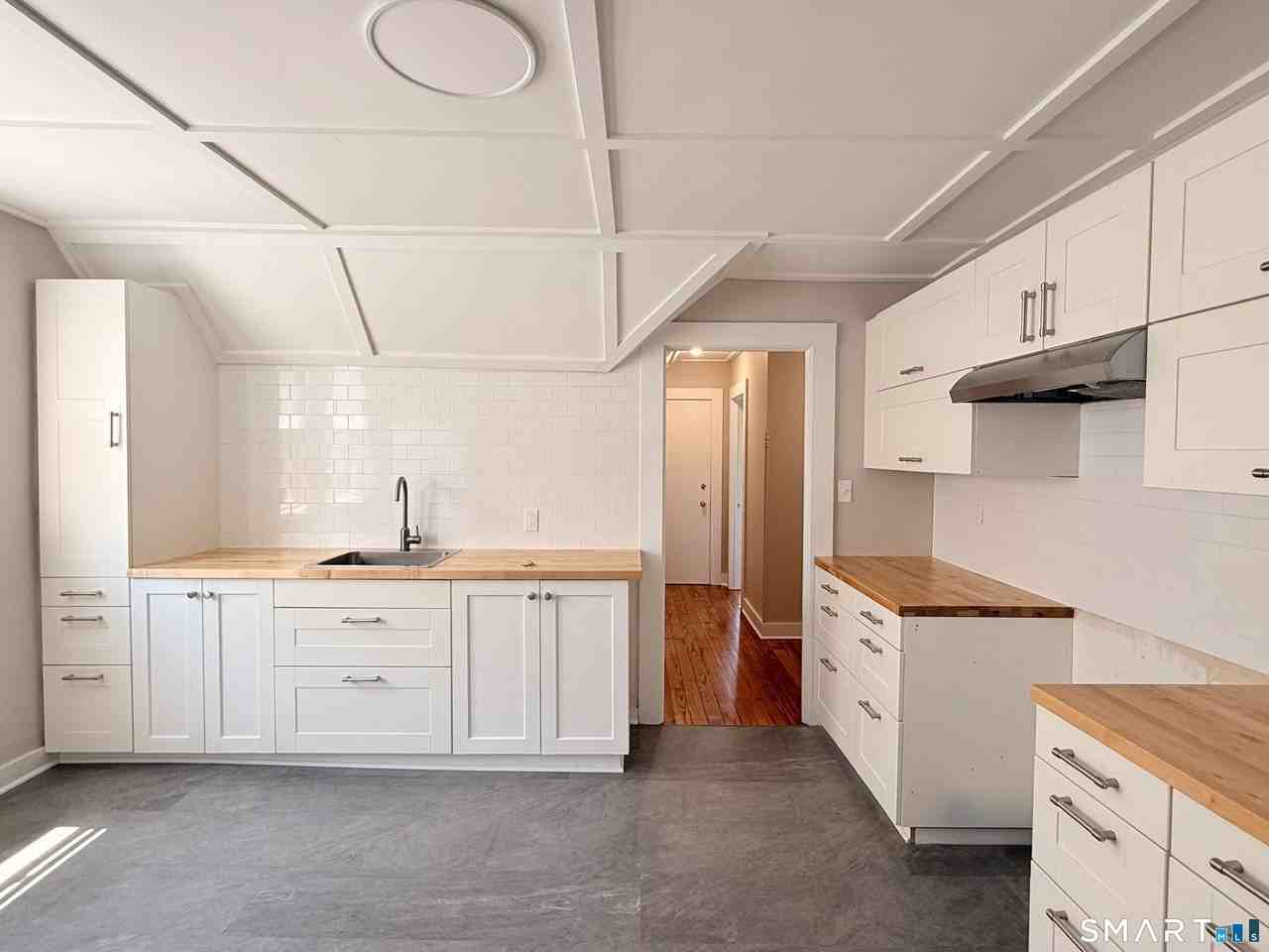72 N Whittlesey Ave #3 - Photo 3 of 9