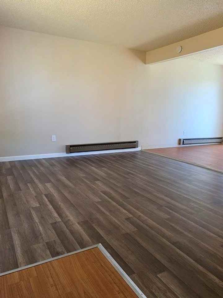 28 Nevada St - Photo 5 of 11