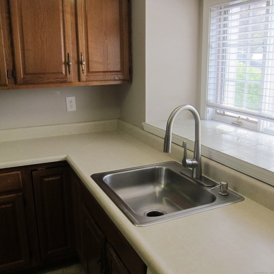 5 W Meadow Ln #4 - Photo 4 of 18