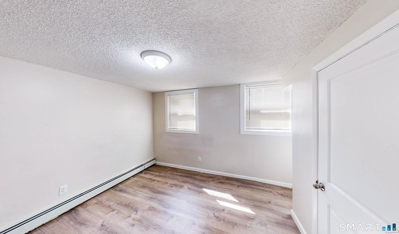 591 Orchard St #1 - Photo 7 of 8