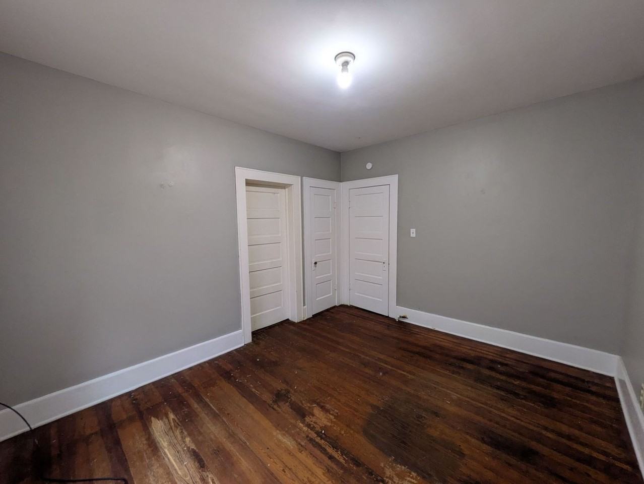 1275 Doucette St - Photo 4 of 8