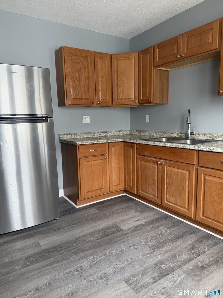 34 Goodrich St - Photo 2 of 10