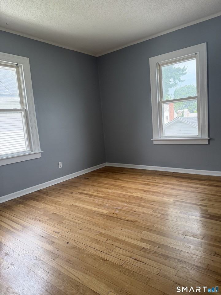 34 Goodrich St - Photo 5 of 10