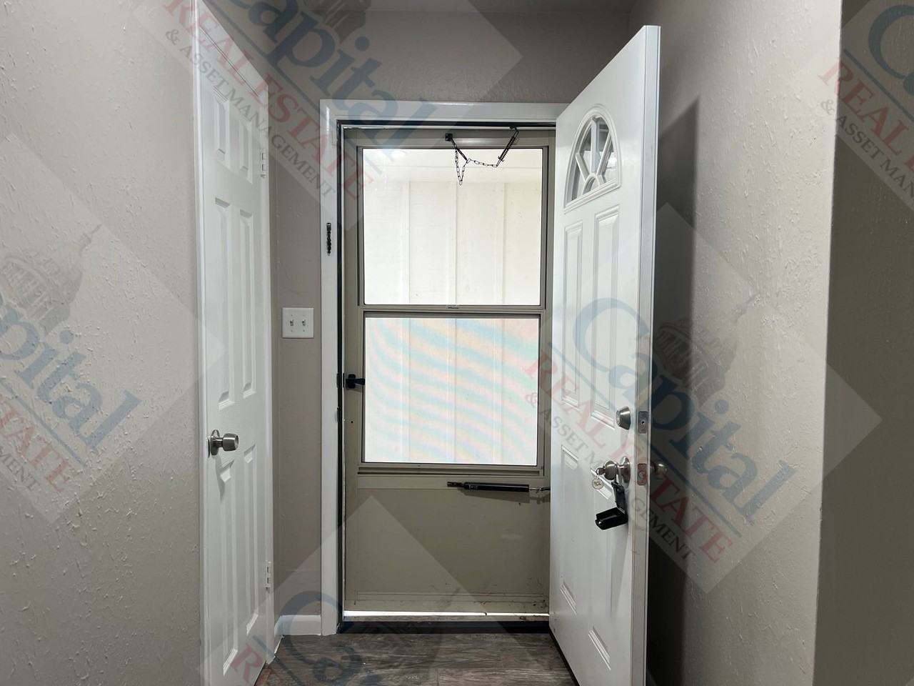 9409 Rhythm Rd - Photo 4 of 34