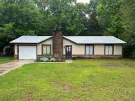 featured image of 2207 Aberdeen Rd