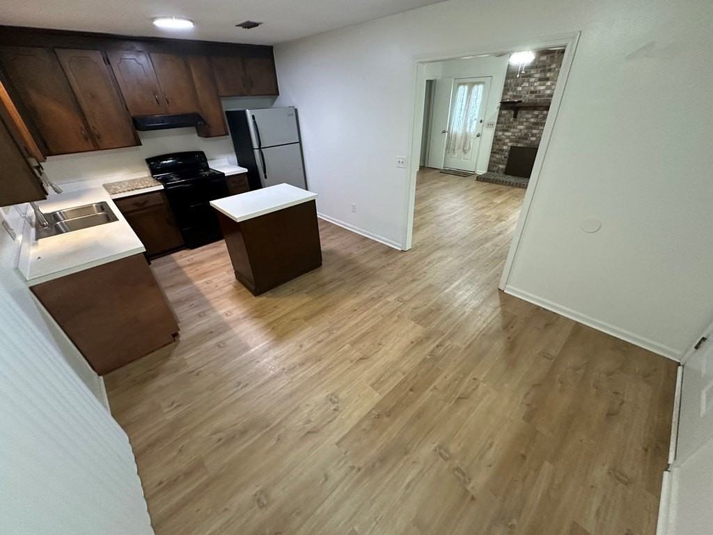2207 Aberdeen Rd - Photo 2 of 5