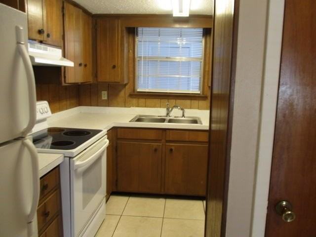 106 Valencia Dr - Photo 3 of 28