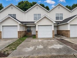 featured image of 954 Scenic Oak Ln