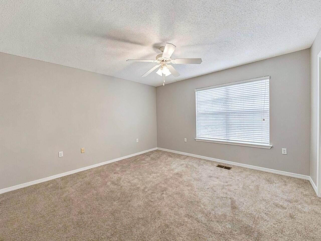 954 Scenic Oak Ln - Photo 6 of 9