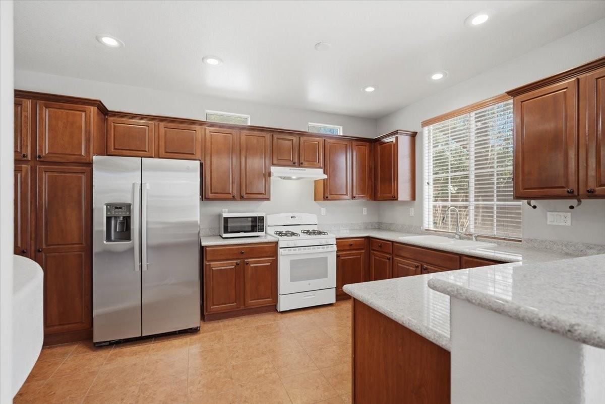 2206 Cast Pebble Dr #1 - Photo 6 of 25