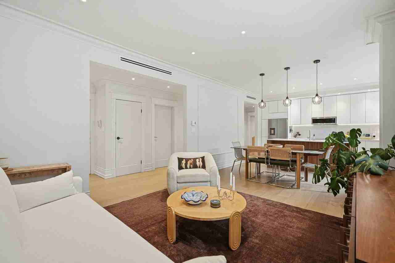 4176 Boul Décarie - Photo 5 of 23