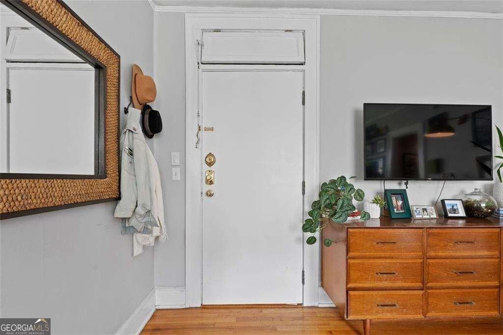 70 Sheridan Dr Ne - Photo 3 of 21