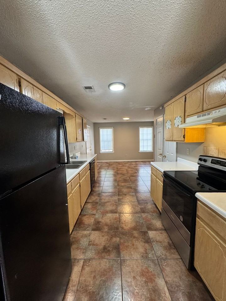 2508 Bonnie Jean Pl - Photo 4 of 21