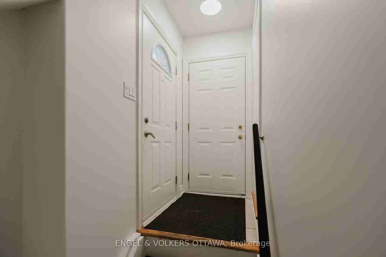 1649 Rosebella Ave - Photo 4 of 37
