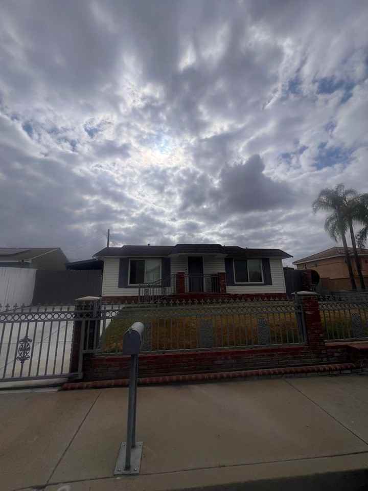 12202 Colima Rd - Photo 7 of 50