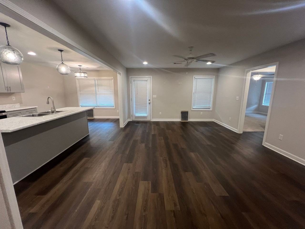 4450 Easthaven Cir - Photo 4 of 29