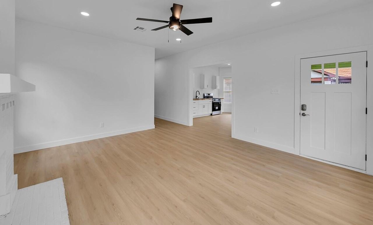 1815 Seneca Ave - Photo 7 of 23