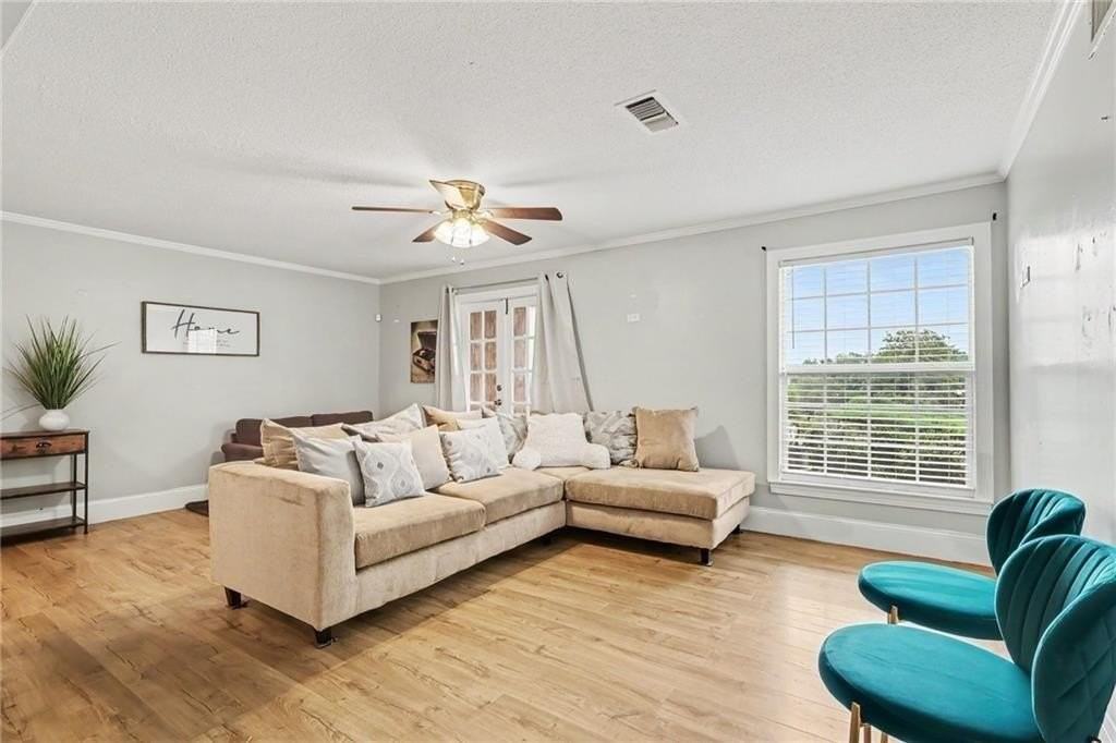 129 Rue Fontaine - Photo 4 of 27