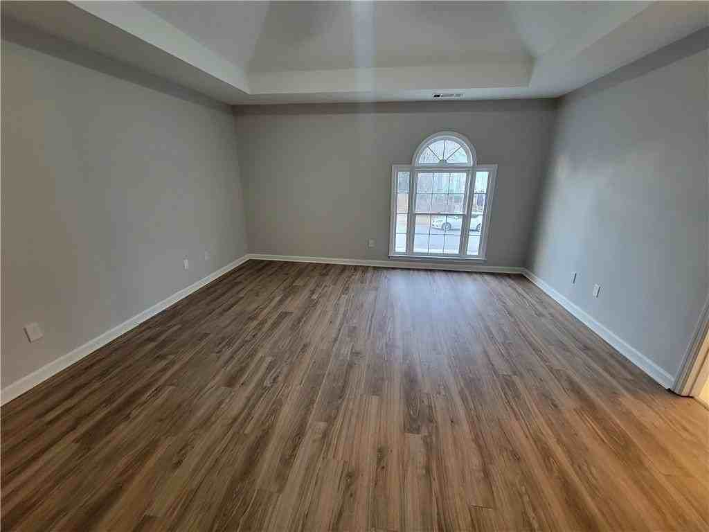 1710 Mcdowell Ct - Photo 7 of 19
