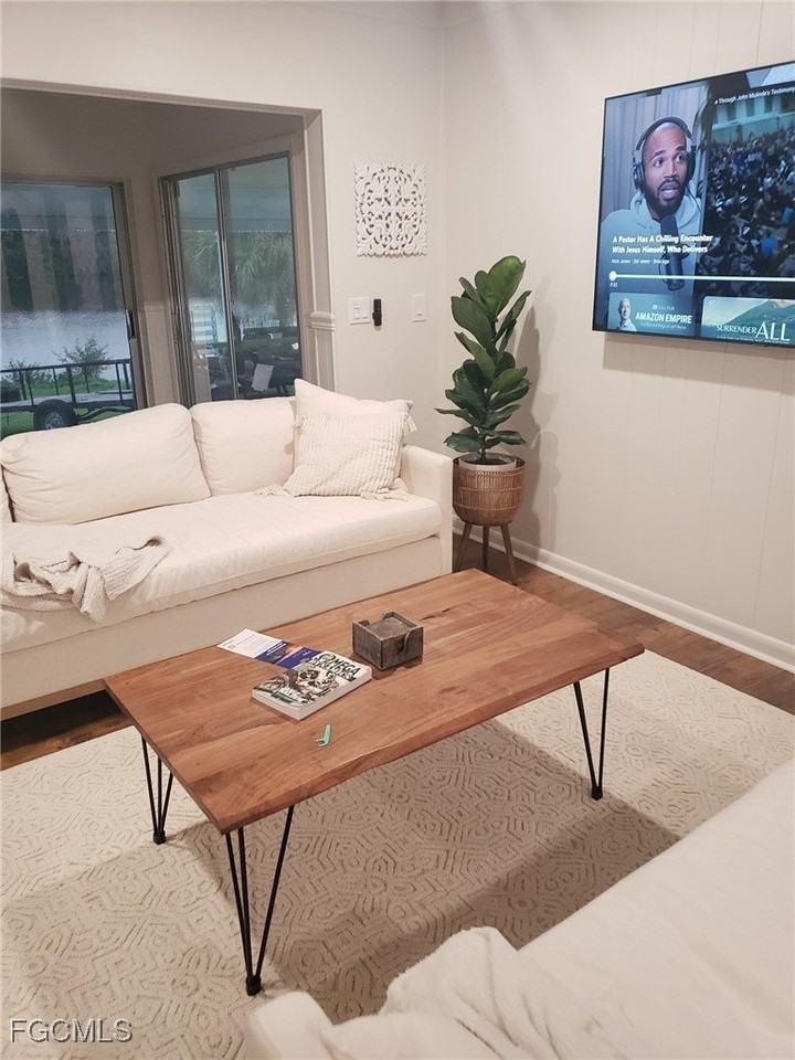 2111 Waylife Ct - Photo 7 of 17